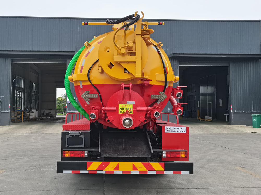 楚勝牌CSC5181GQWS6型清洗吸污車