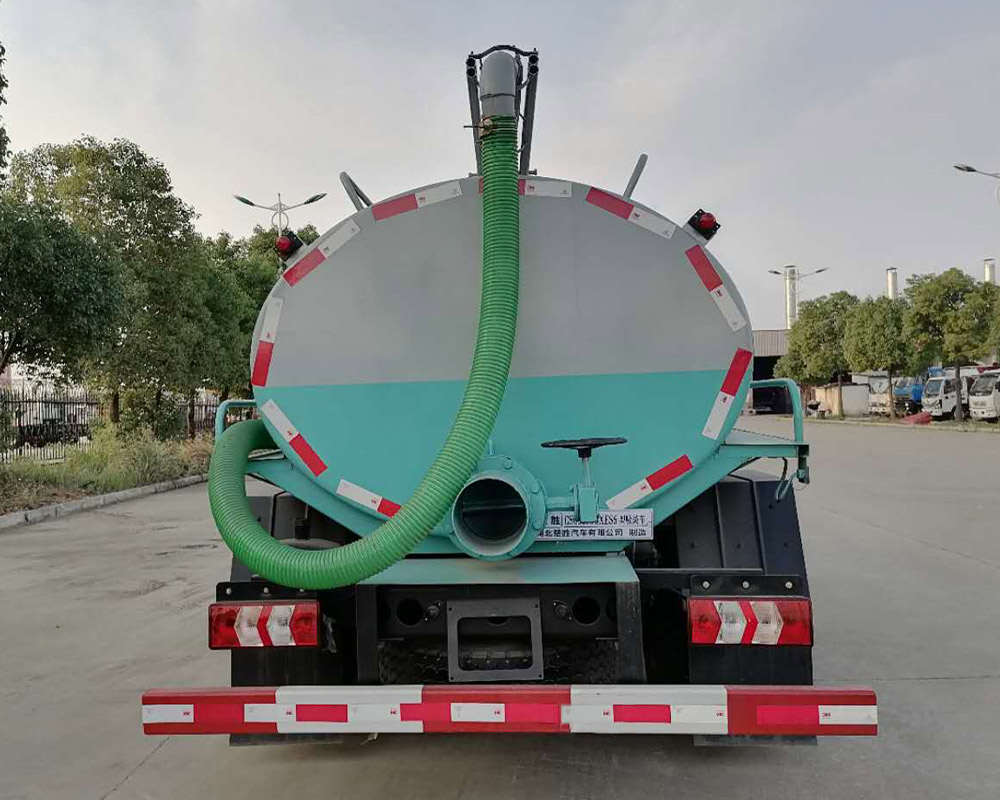 楚勝牌CSC5080GXES6型吸糞車